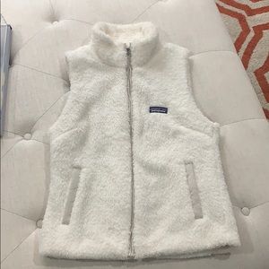 Patagonia- white vest